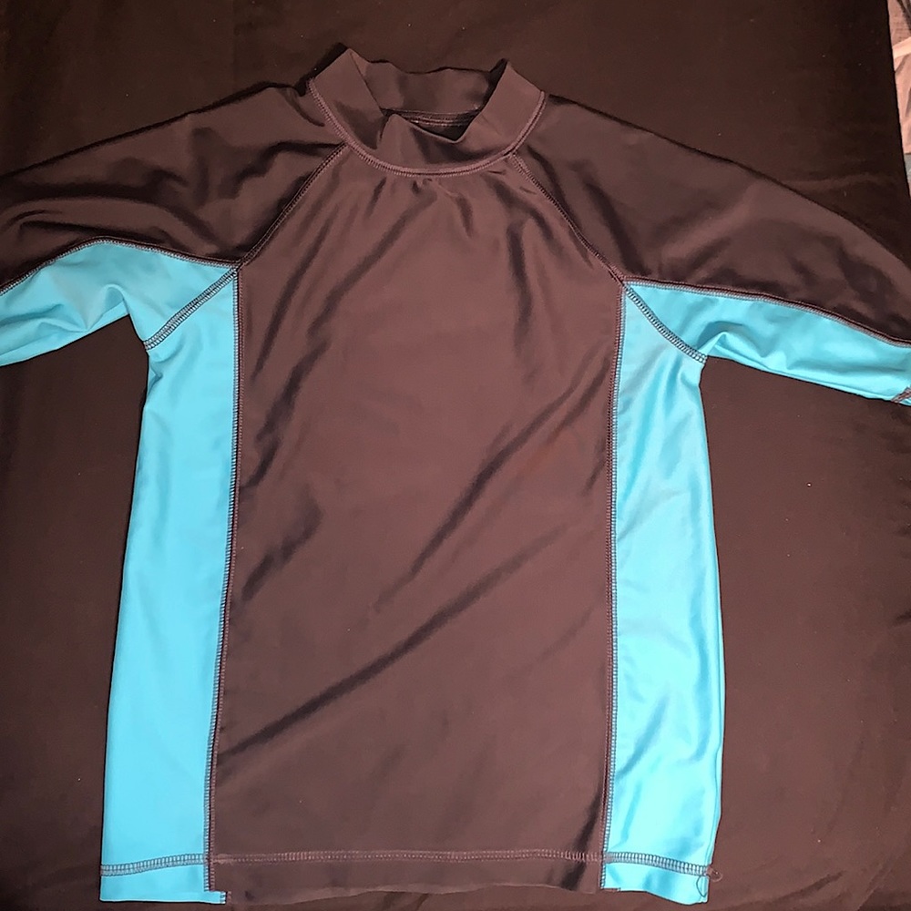 M kids wet suit (top)